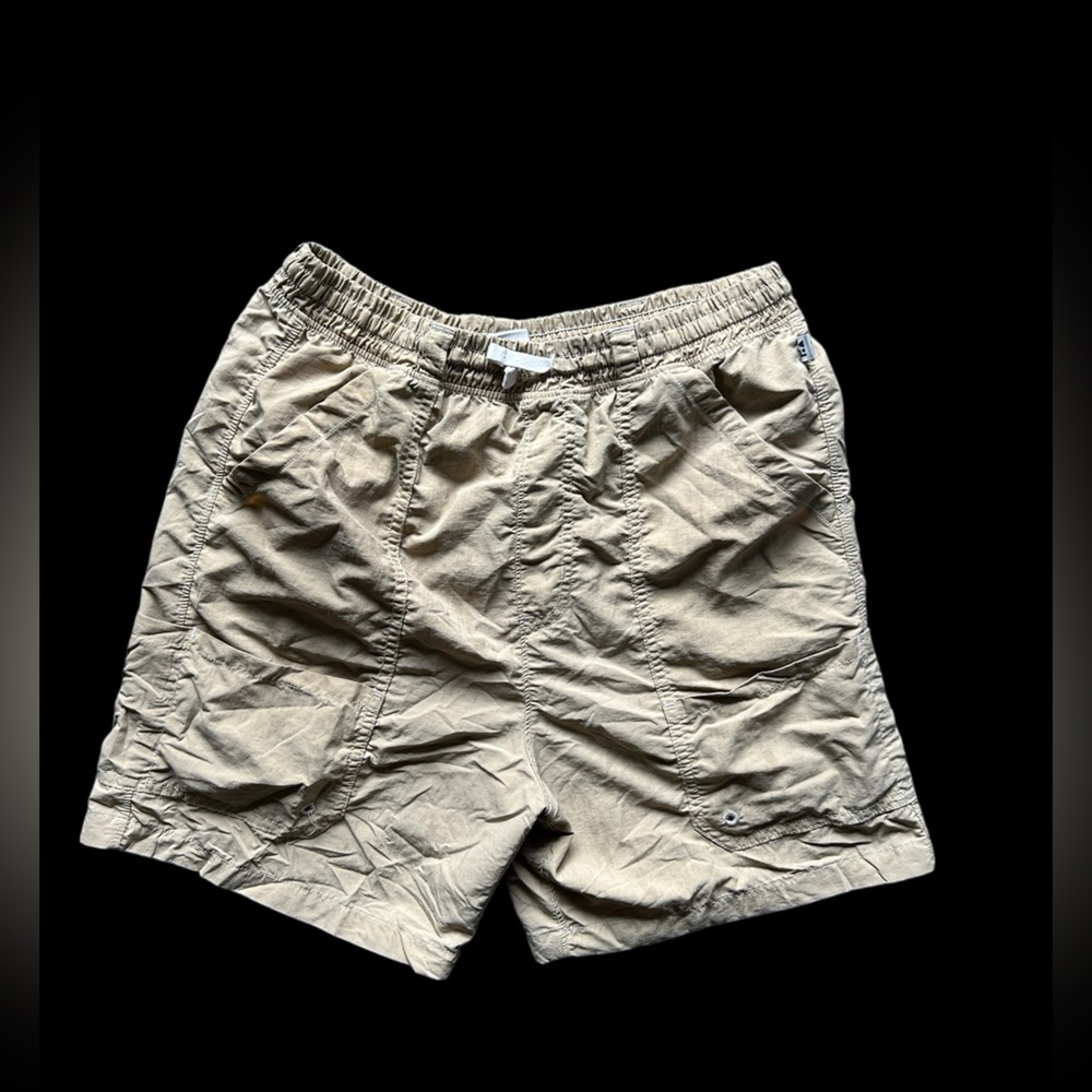 ✨Cream and white Free Assembly vintage shorts✨